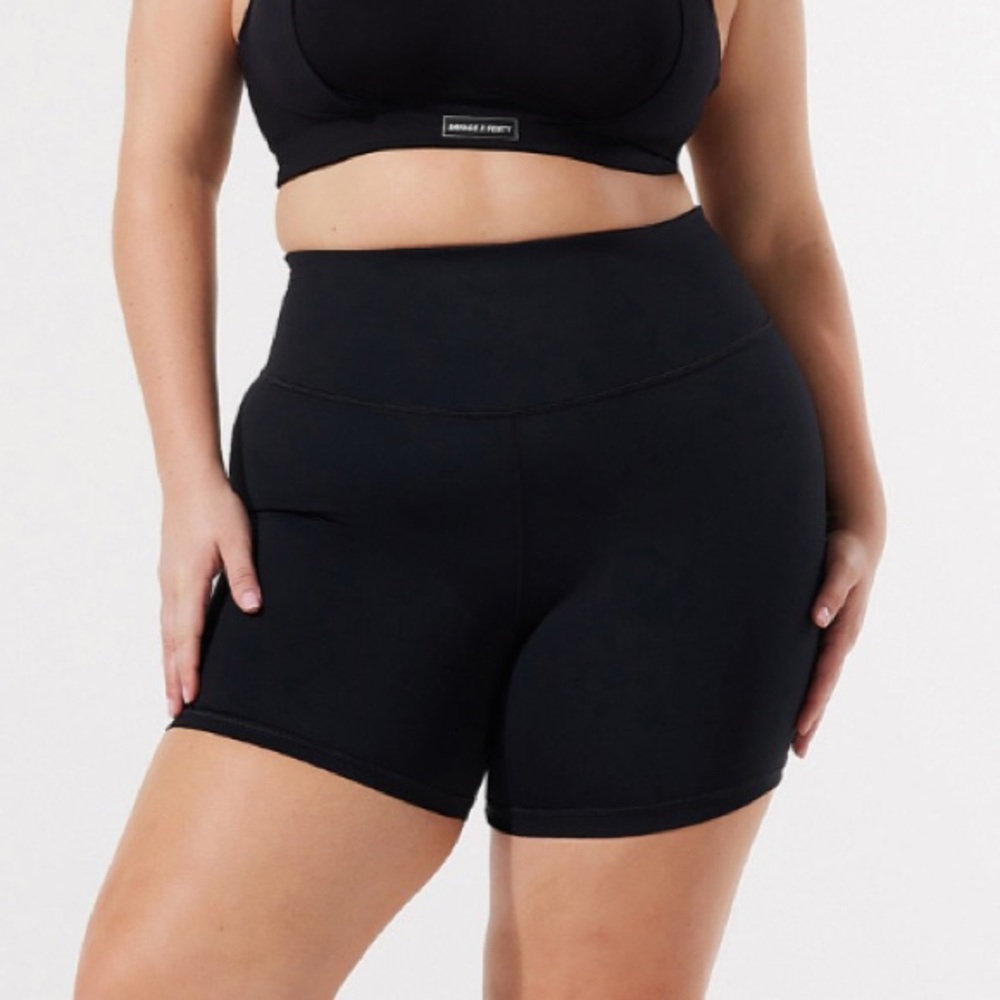 NWT Savage X RETRO RUNNA BIKE SHORT